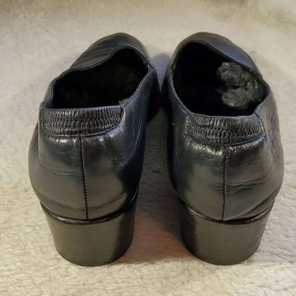 Cole Haan black soft